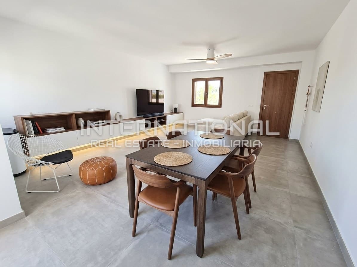 Amplio Piso de 117 m² con 3 Dormitorios y Balcón en Fuente Olletas – Málaga Centro