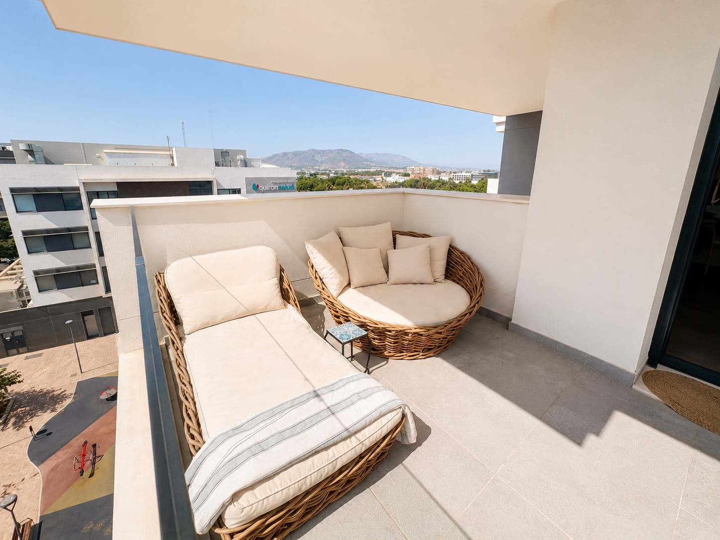 Exclusivo piso Passivhaus de 2023 con terraza, garaje, trastero y piscina en Parque Litoral